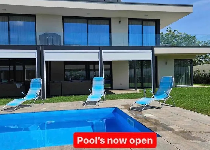 Luxury In I Almadi Lux Iv - Velvet Oak * Balatonalmádi