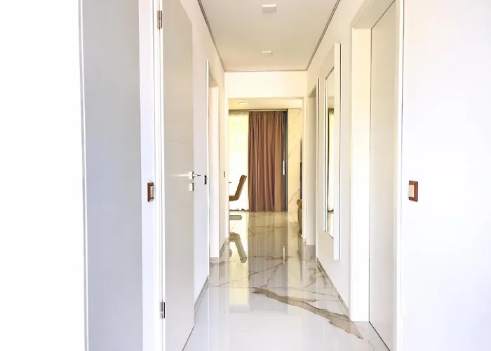 Luxury In I Almadi Lux Iv - Velvet Oak *