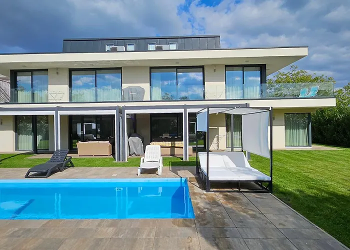 Apartament Luxury In I Almadi Lux Iv - Velvet Oak *